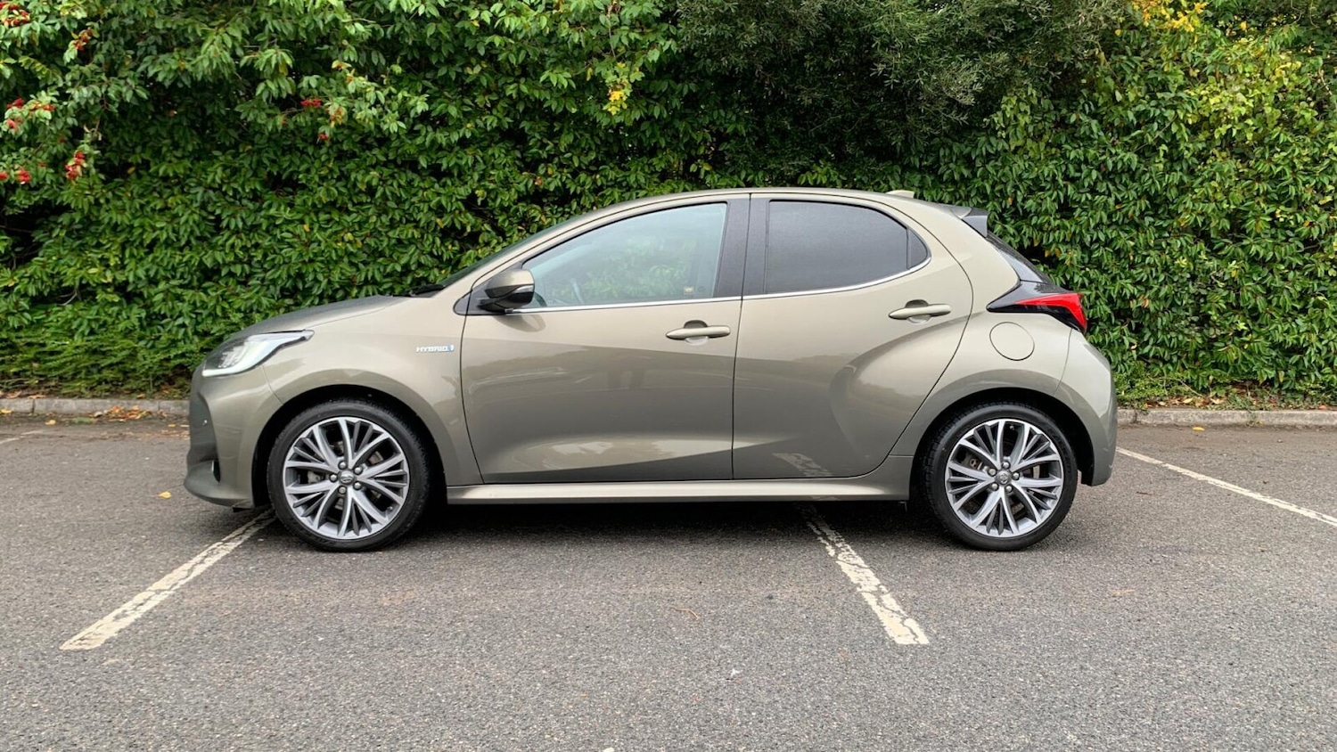 Used Toyota Yaris 2021 for sale - 76681244: Photo 17