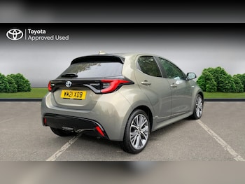 Used Toyota Yaris 2021 for sale - 76681244: Photo