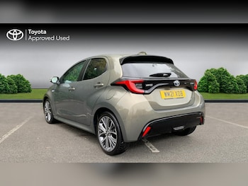Used Toyota Yaris 2021 for sale - 76681244: Photo