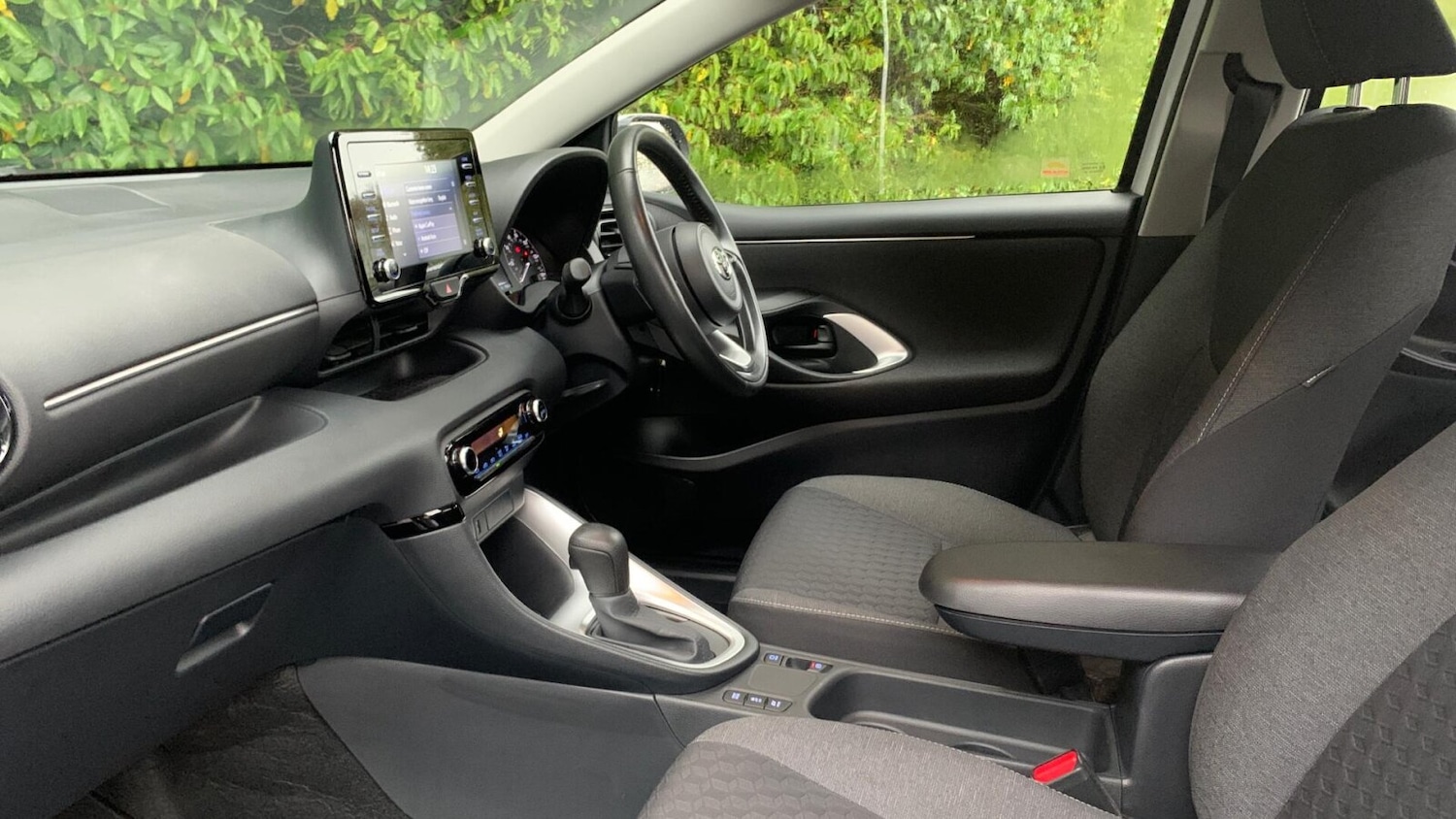 Used Toyota Yaris 2022 for sale - 76674586: Photo 10