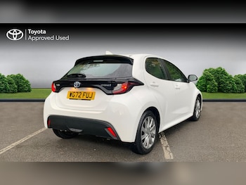 Used Toyota Yaris 2022 for sale - 76674586: Photo
