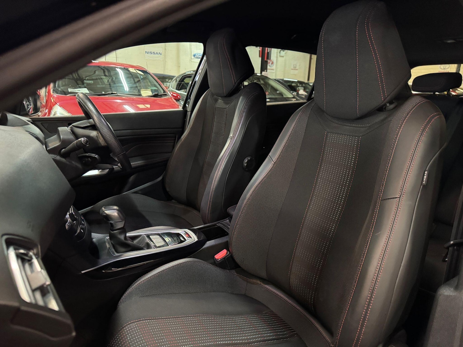 Used Peugeot 308 2016 for sale - 77683629: Photo 16