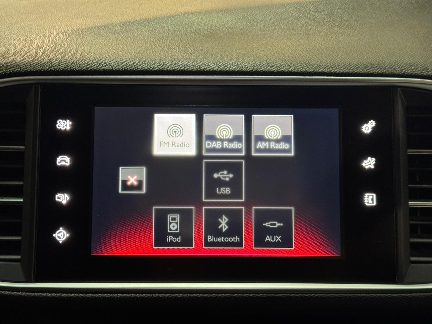 Used Peugeot 308 2016 for sale - 77683629: Photo 35