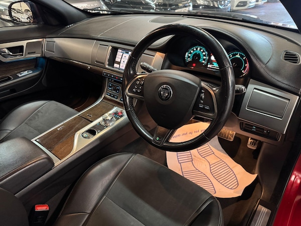 Used Jaguar XF 2015 for sale - 76188719: Photo 13