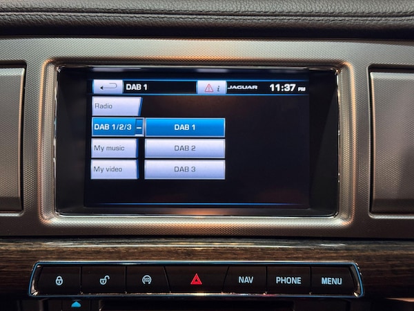 Used Jaguar XF 2015 for sale - 76188719: Photo 35