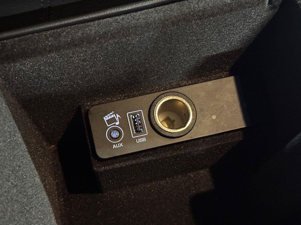 Used Jaguar XF 2015 for sale - 76188719: Photo 41