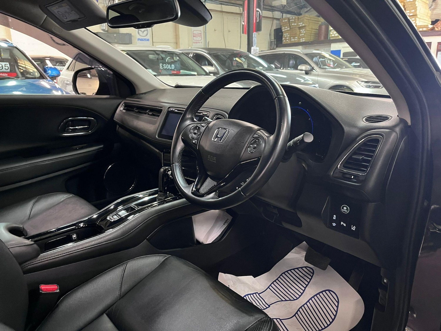 Used Honda HR-V 2017 for sale - 78204162: Photo 13