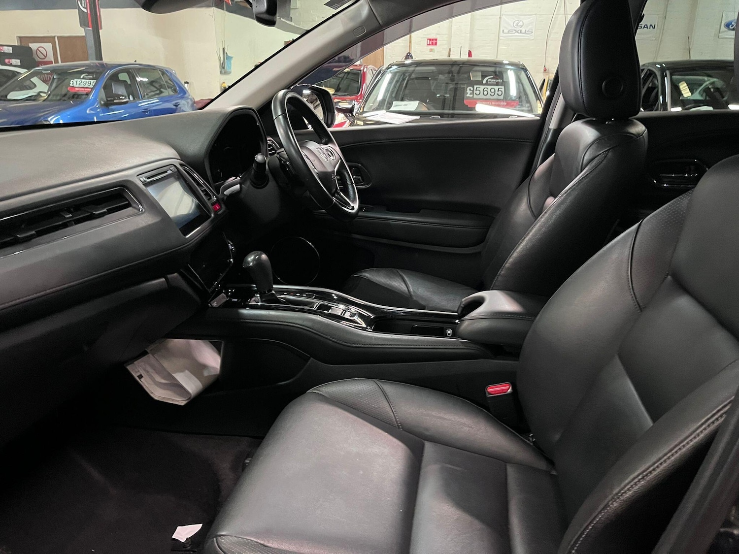 Used Honda HR-V 2017 for sale - 78204162: Photo 16