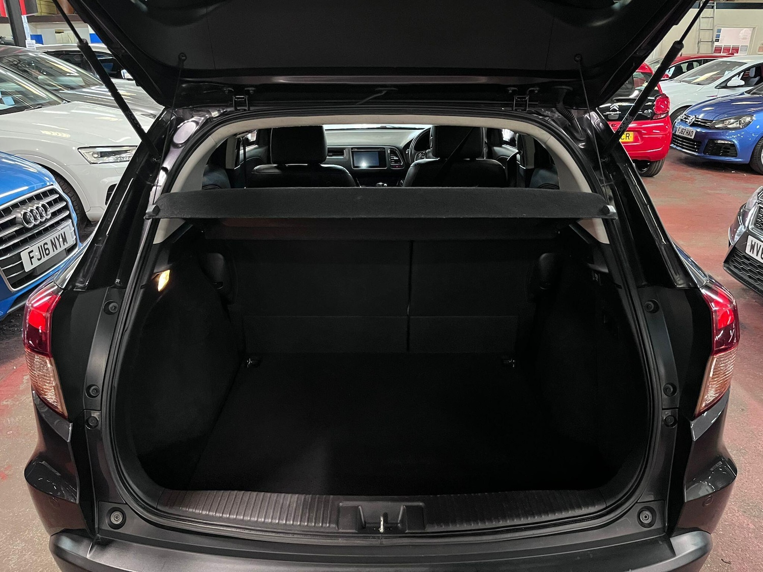 Used Honda HR-V 2017 for sale - 78204162: Photo 39