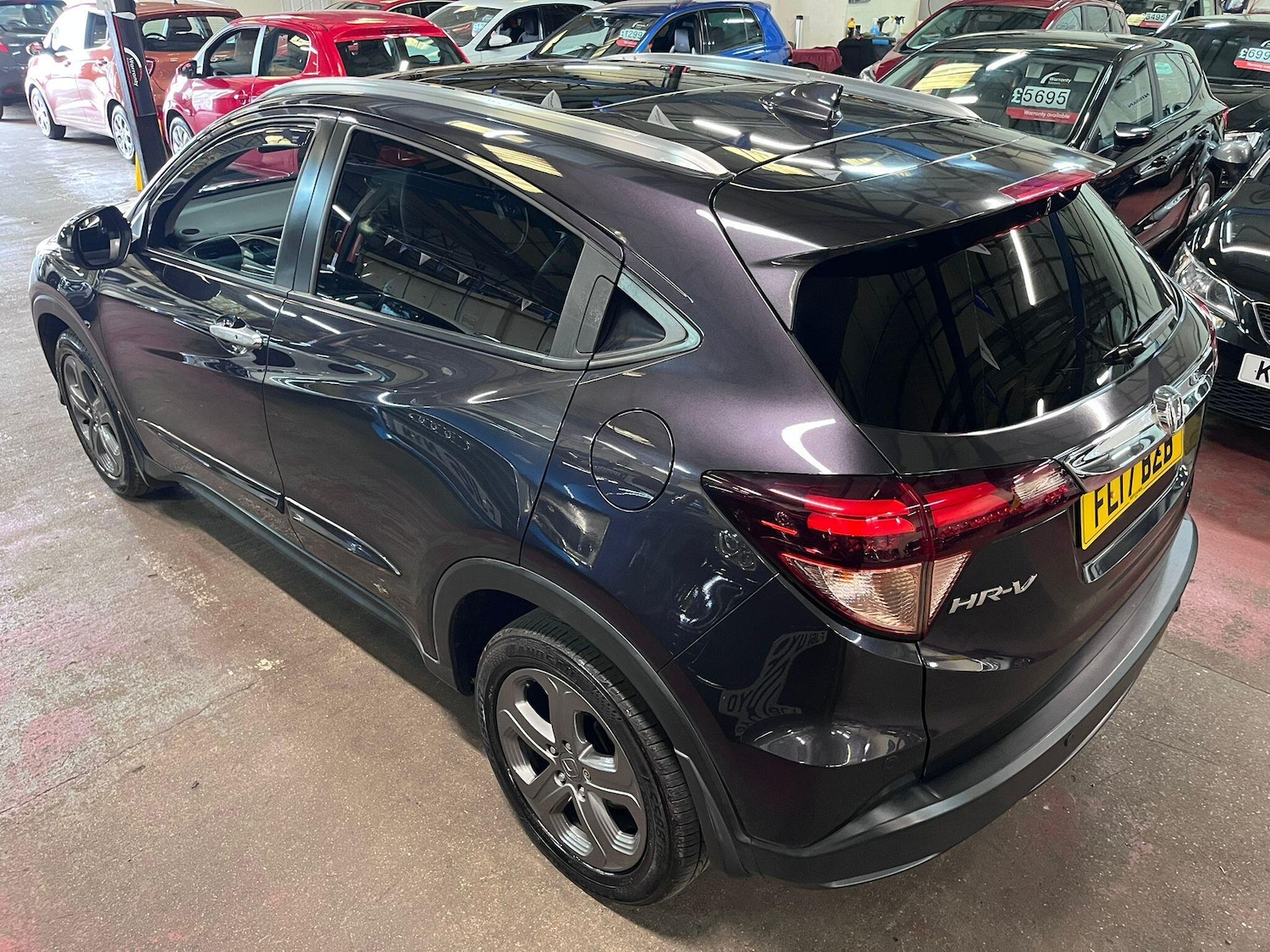 Used Honda HR-V 2017 for sale - 78204162: Photo 5