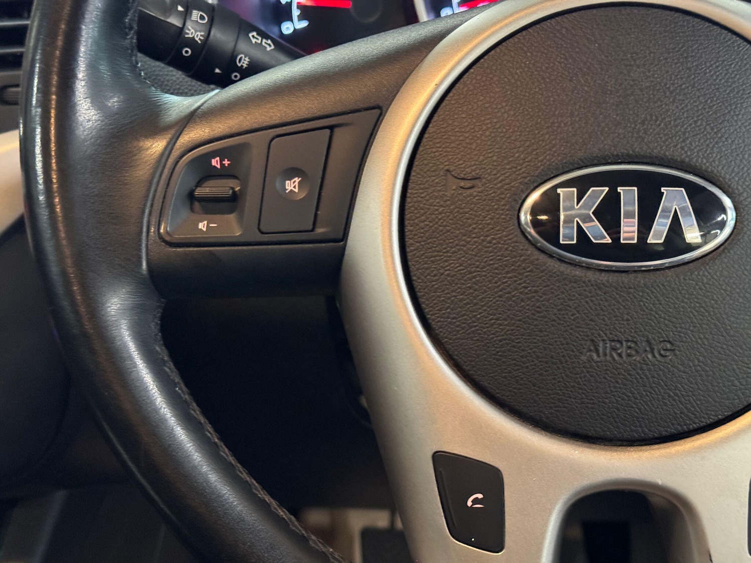Used Kia Venga for sale - 77768566: Photo 25