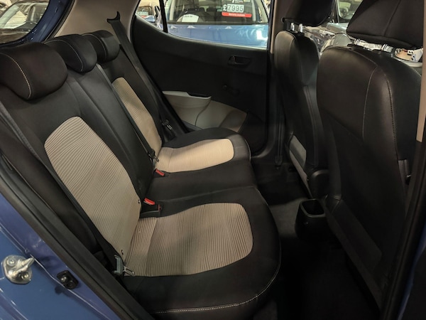 Used Hyundai i10 2014 for sale - 76175366: Photo 16