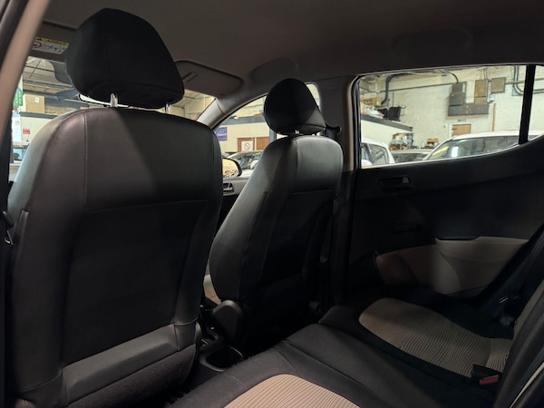 Used Hyundai i10 2014 for sale - 76175366: Photo 21