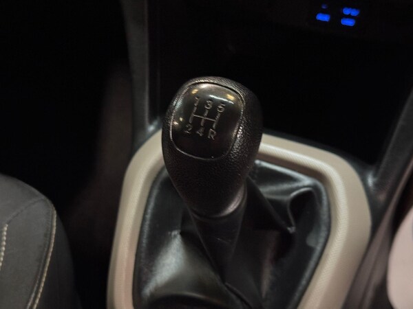 Used Hyundai i10 2014 for sale - 76175366: Photo 31