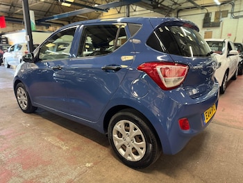 Used Hyundai i10 2014 for sale - 76175366: Photo 4