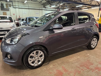 Used Hyundai i10 2014 for sale - 77892558: Photo