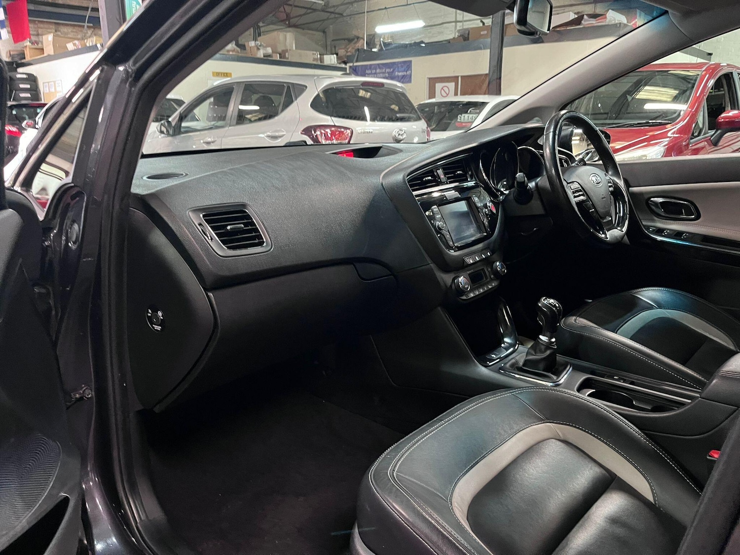 Used Kia Ceed 2017 for sale - 76472909: Photo 17