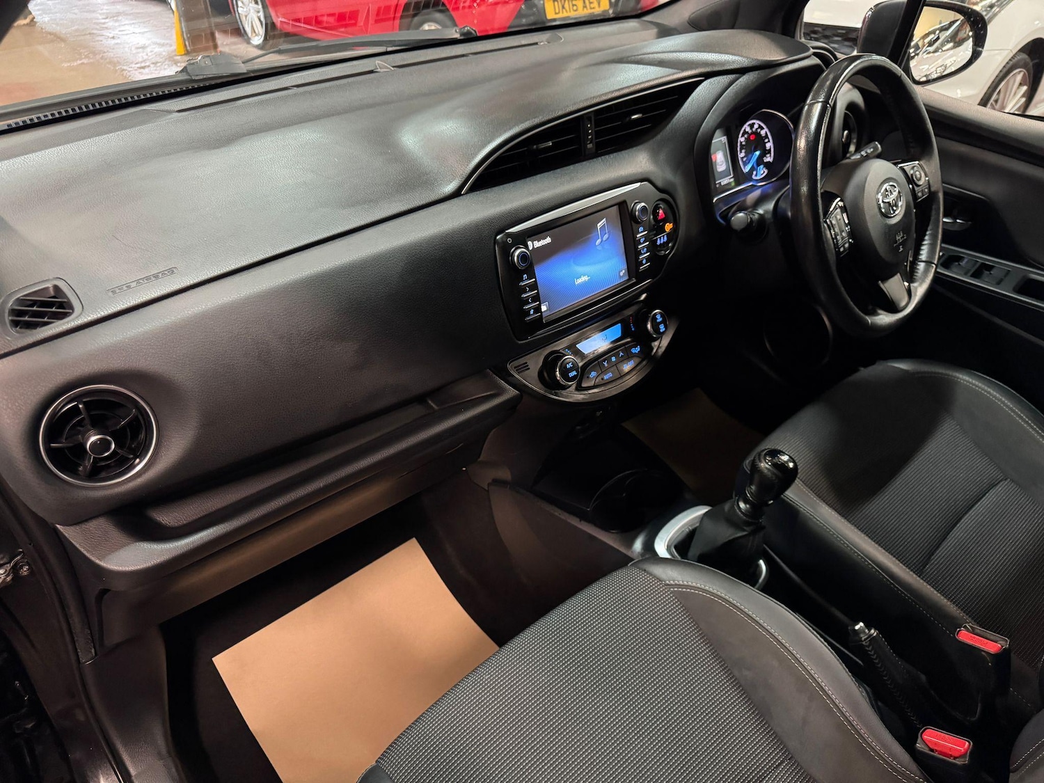 Used Toyota Yaris 2017 for sale - 76512244: Photo 17