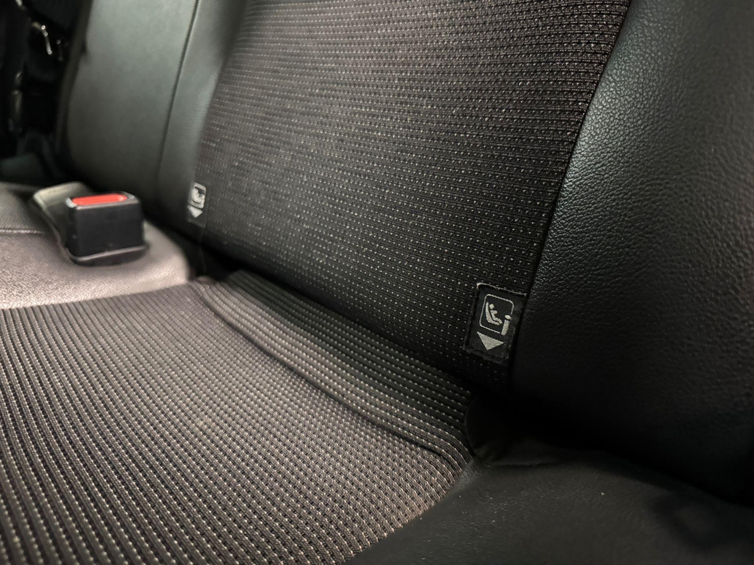 Used Toyota Yaris 2017 for sale - 76512244: Photo 25