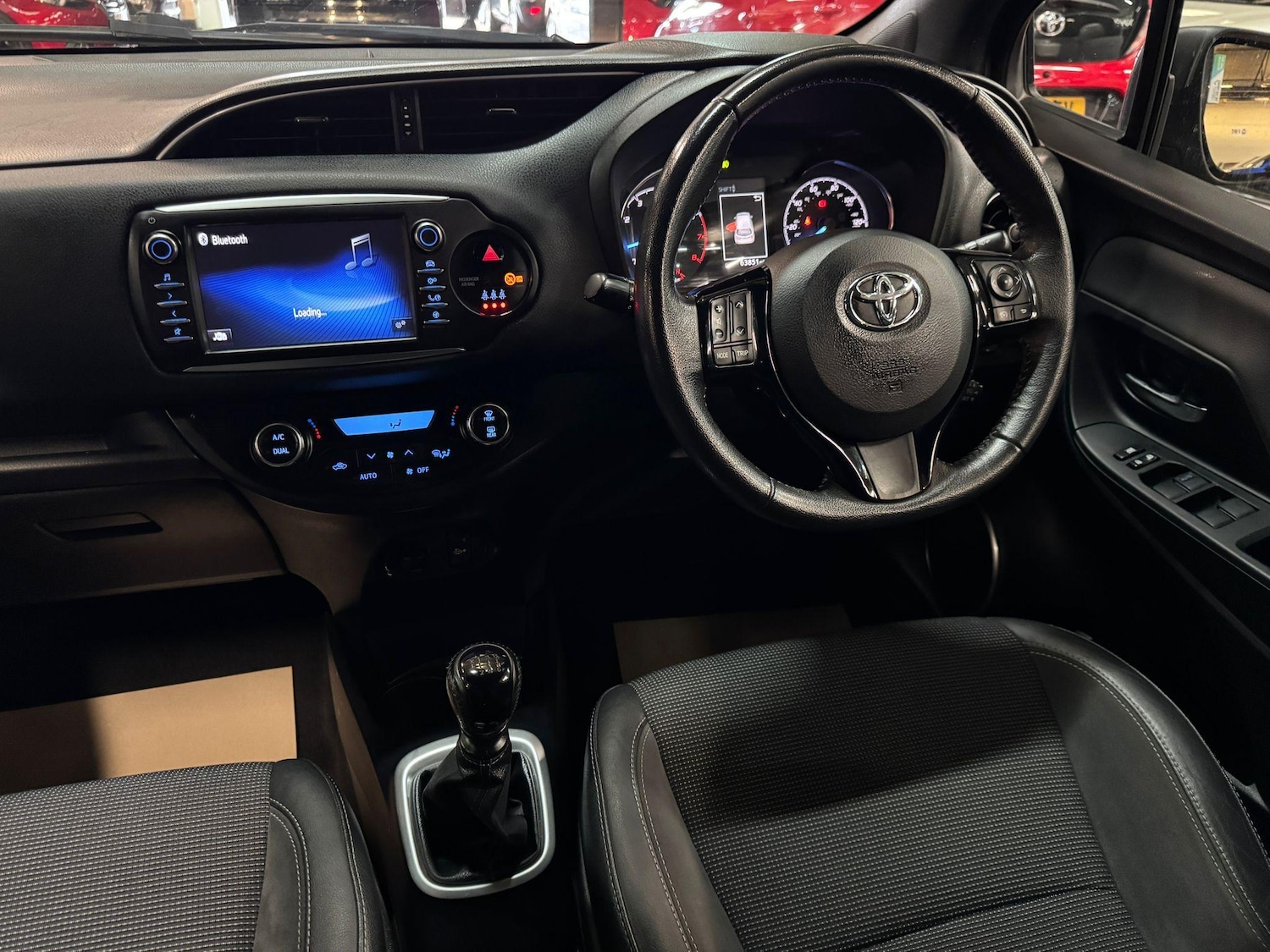 Used Toyota Yaris 2017 for sale - 76512244: Photo 27