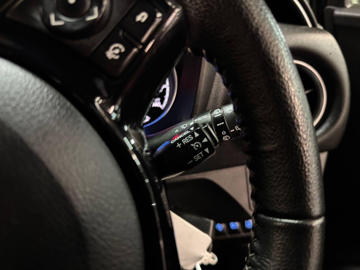 Used Toyota Yaris 2017 for sale - 76512244: Photo 31