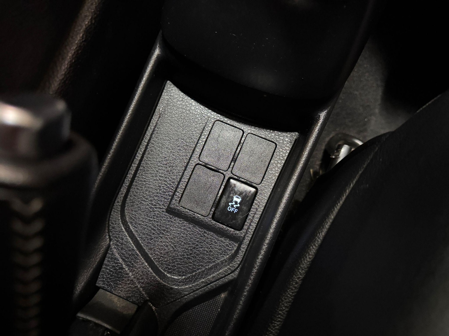 Used Toyota Yaris 2017 for sale - 76512244: Photo 38