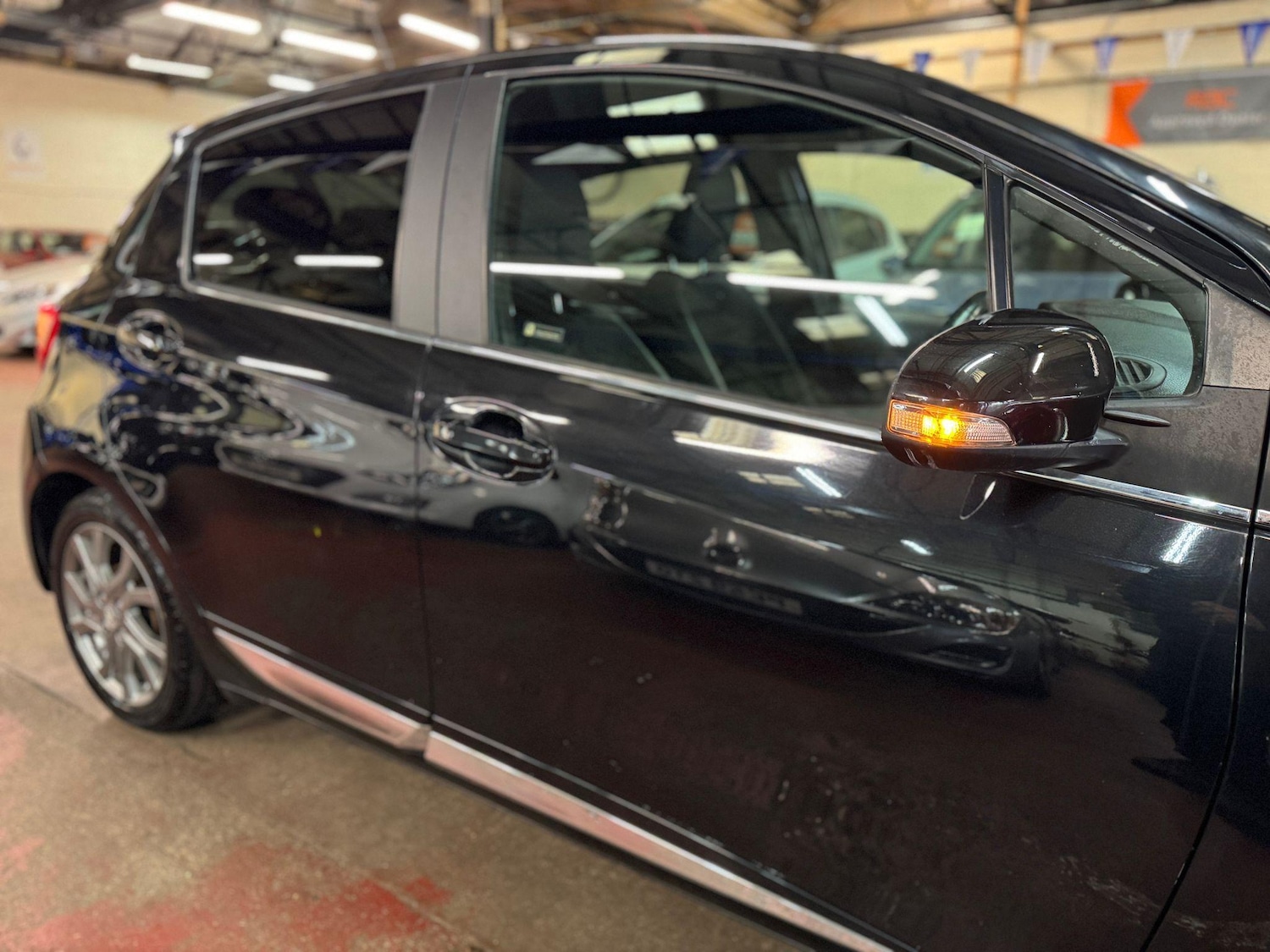 Used Toyota Yaris 2017 for sale - 76512244: Photo 9