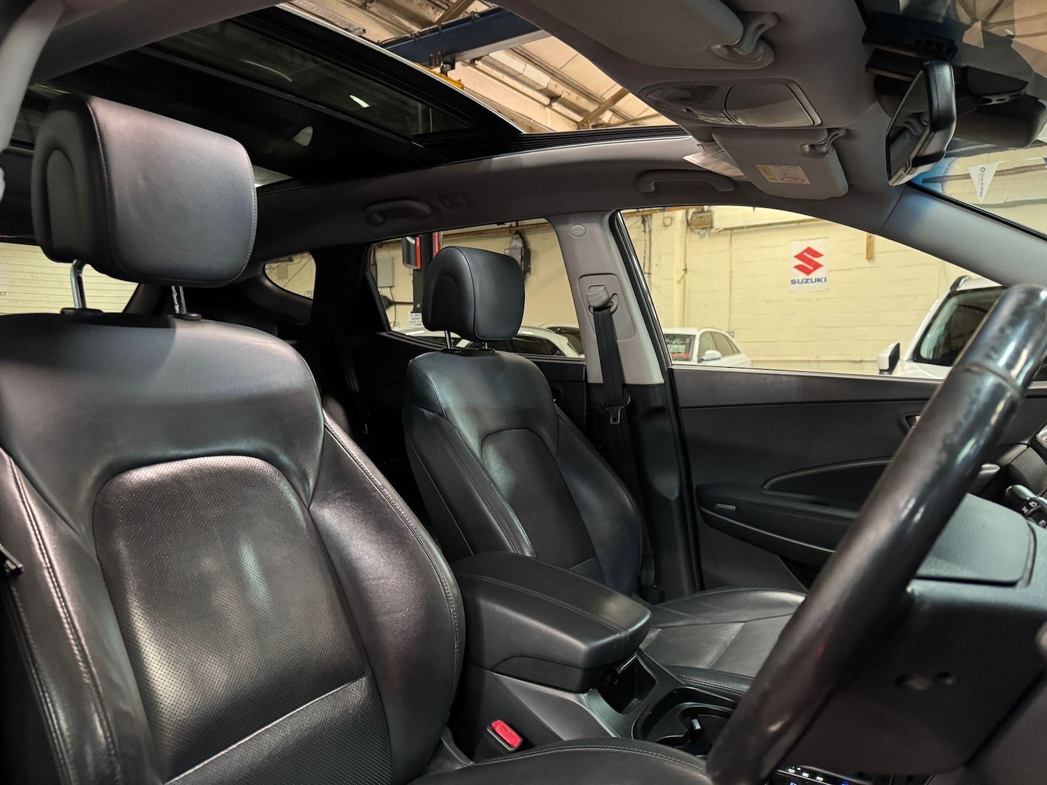 Used Hyundai Santa Fe 2015 for sale - 77358617: Photo 16