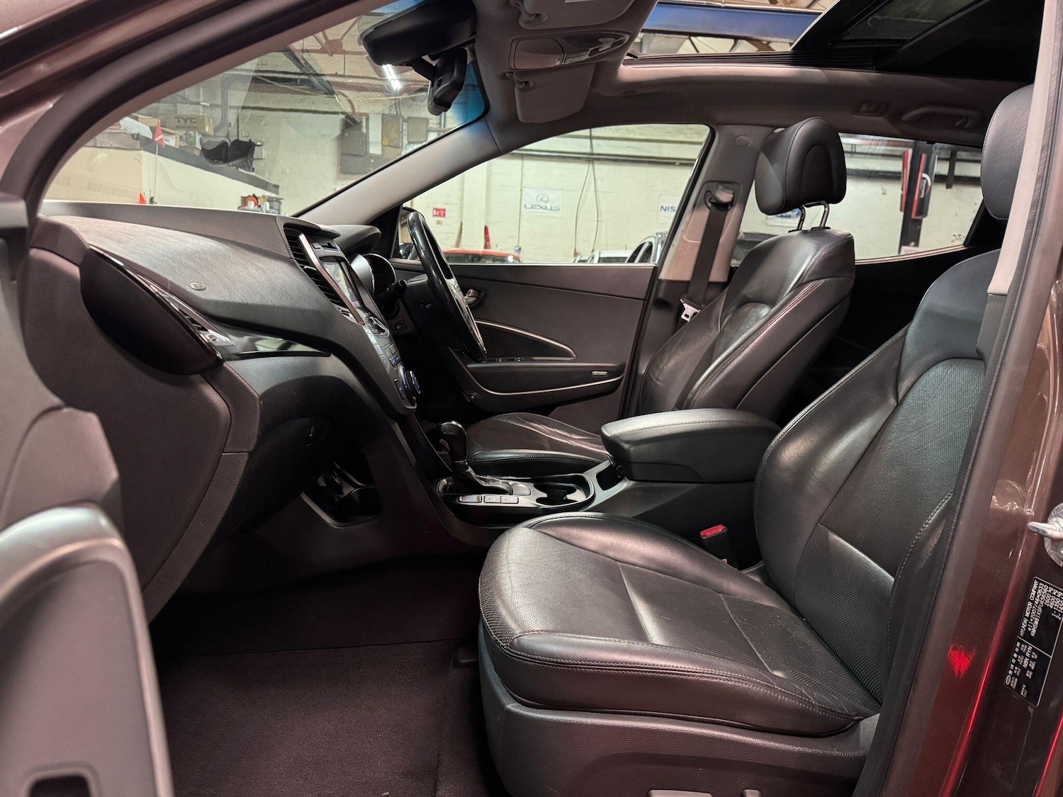 Used Hyundai Santa Fe 2015 for sale - 77358617: Photo 17