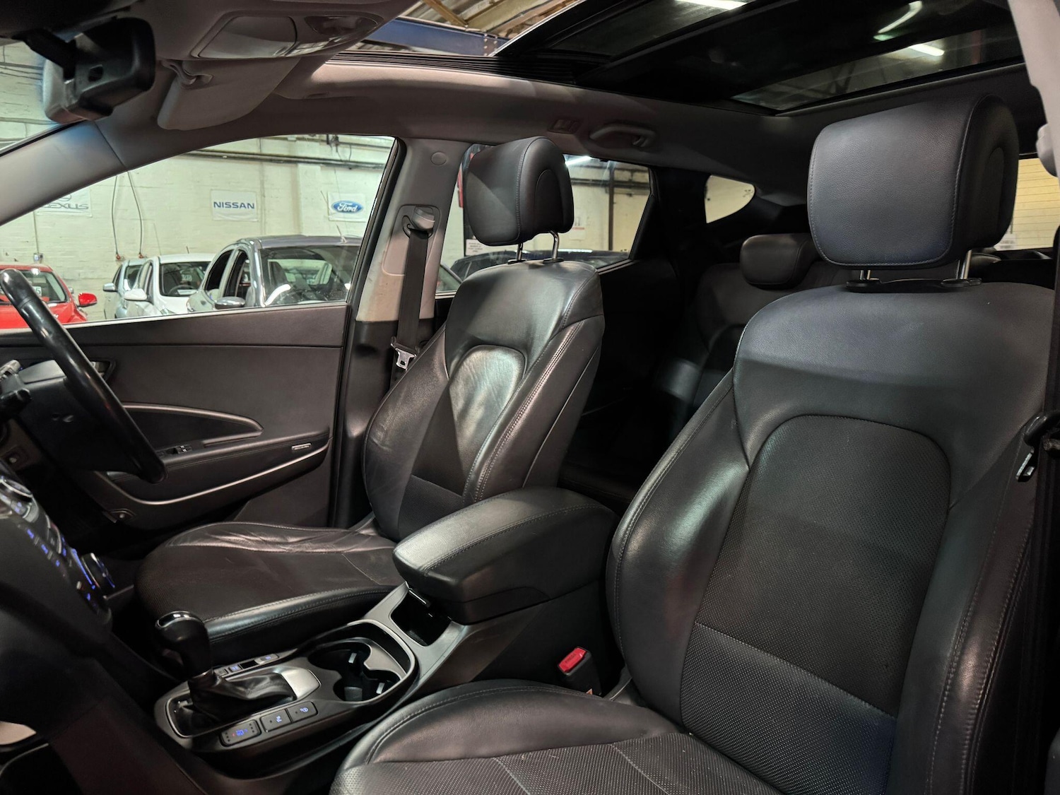 Used Hyundai Santa Fe 2015 for sale - 77358617: Photo 19