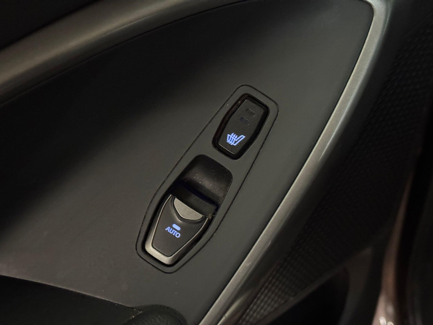 Used Hyundai Santa Fe 2015 for sale - 77358617: Photo 29