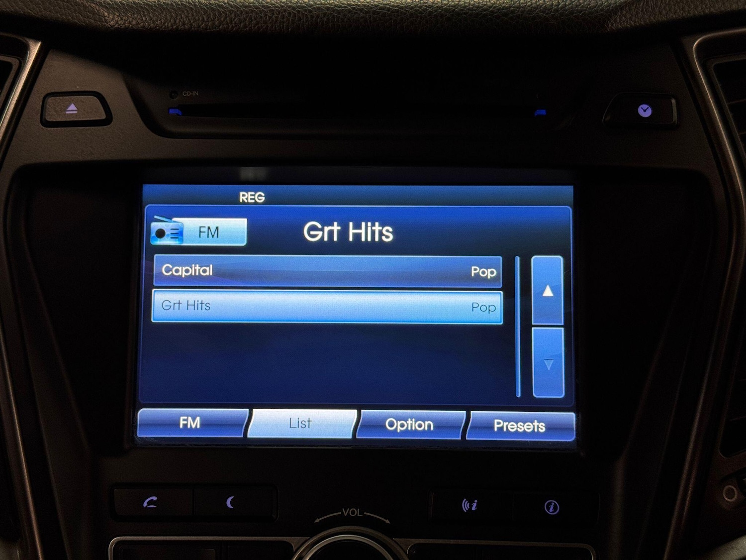 Used Hyundai Santa Fe 2015 for sale - 77358617: Photo 40