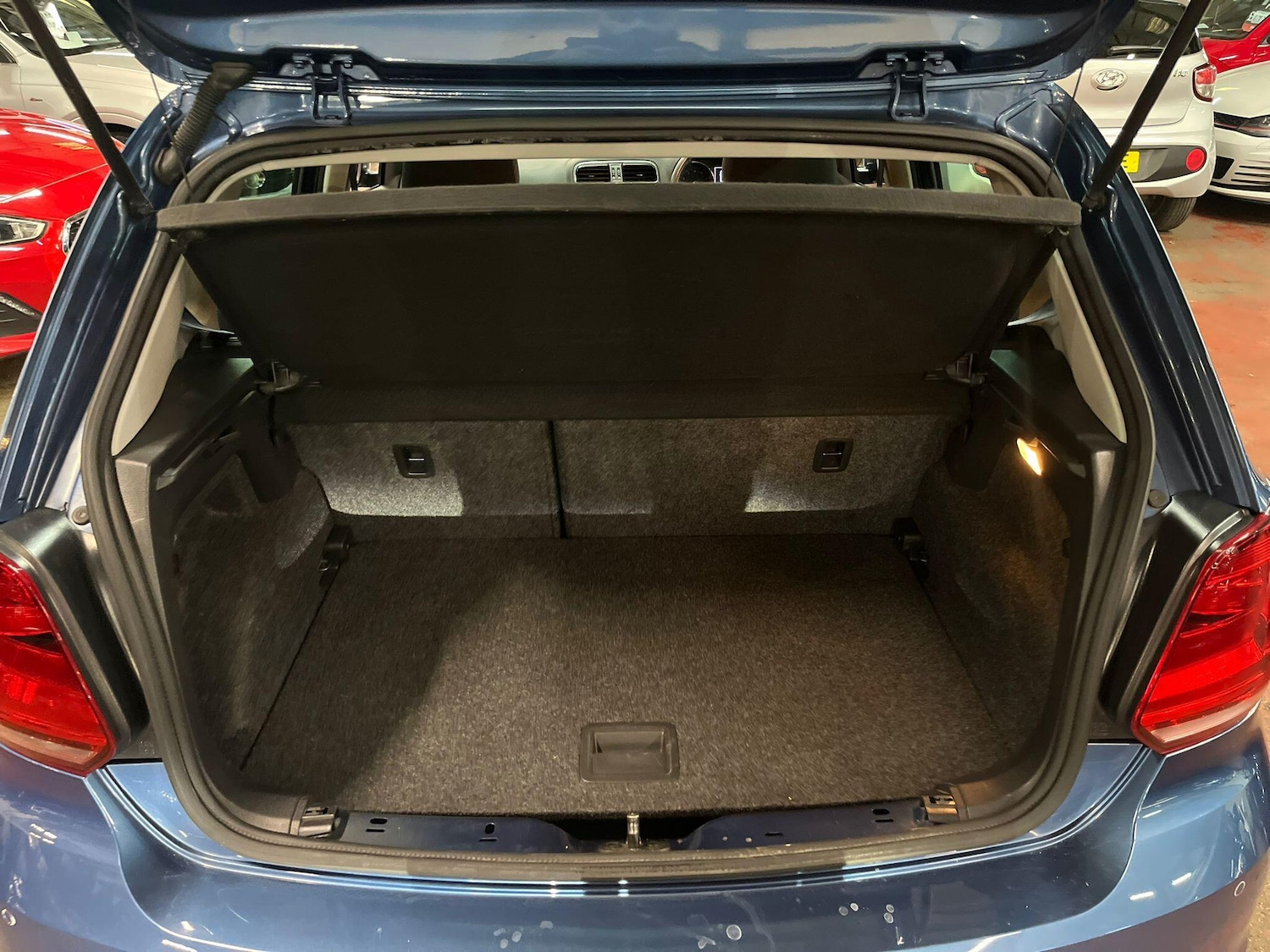 Used Volkswagen Polo 2017 for sale - 76992343: Photo 25