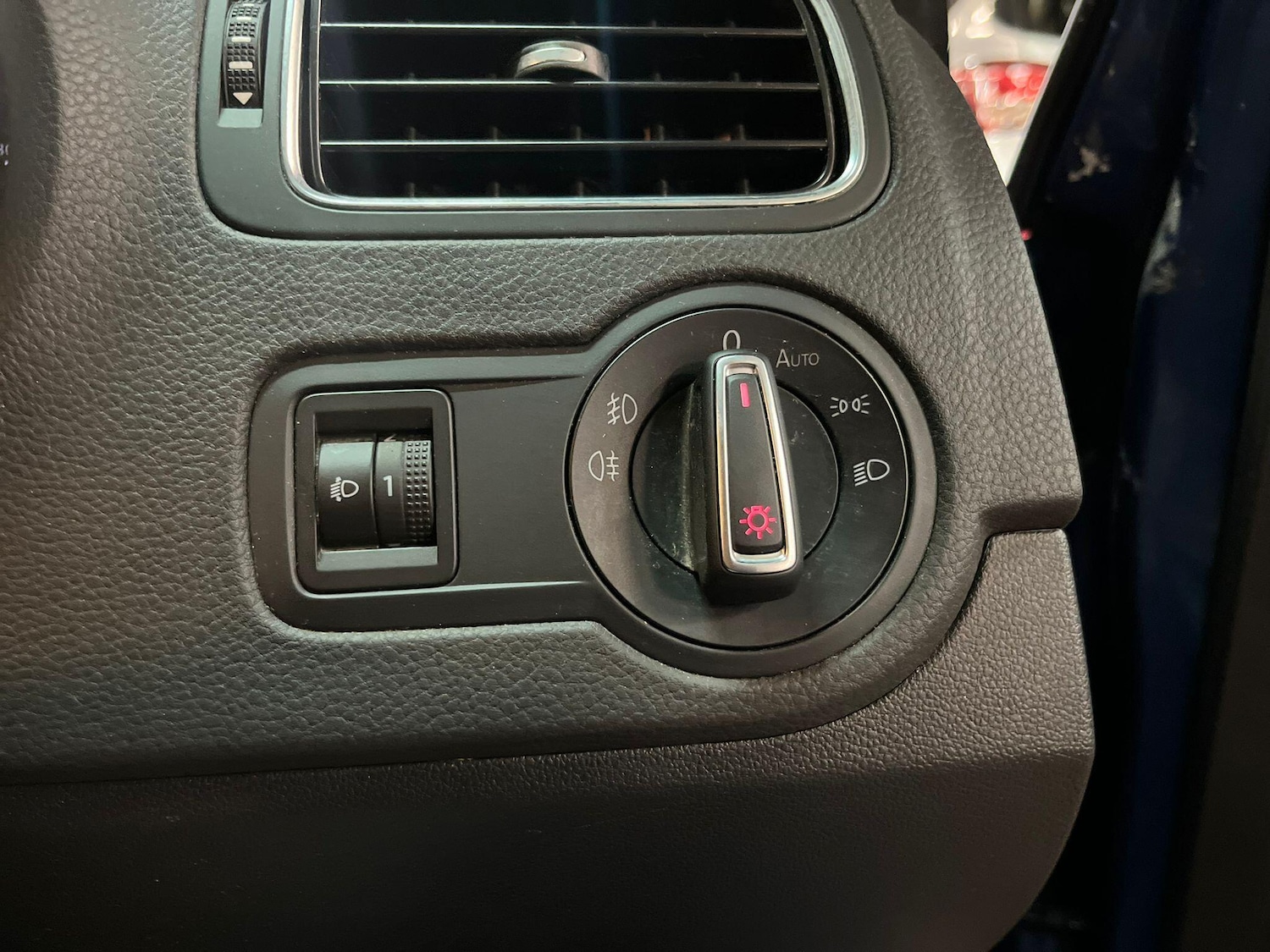 Used Volkswagen Polo 2017 for sale - 76992343: Photo 37