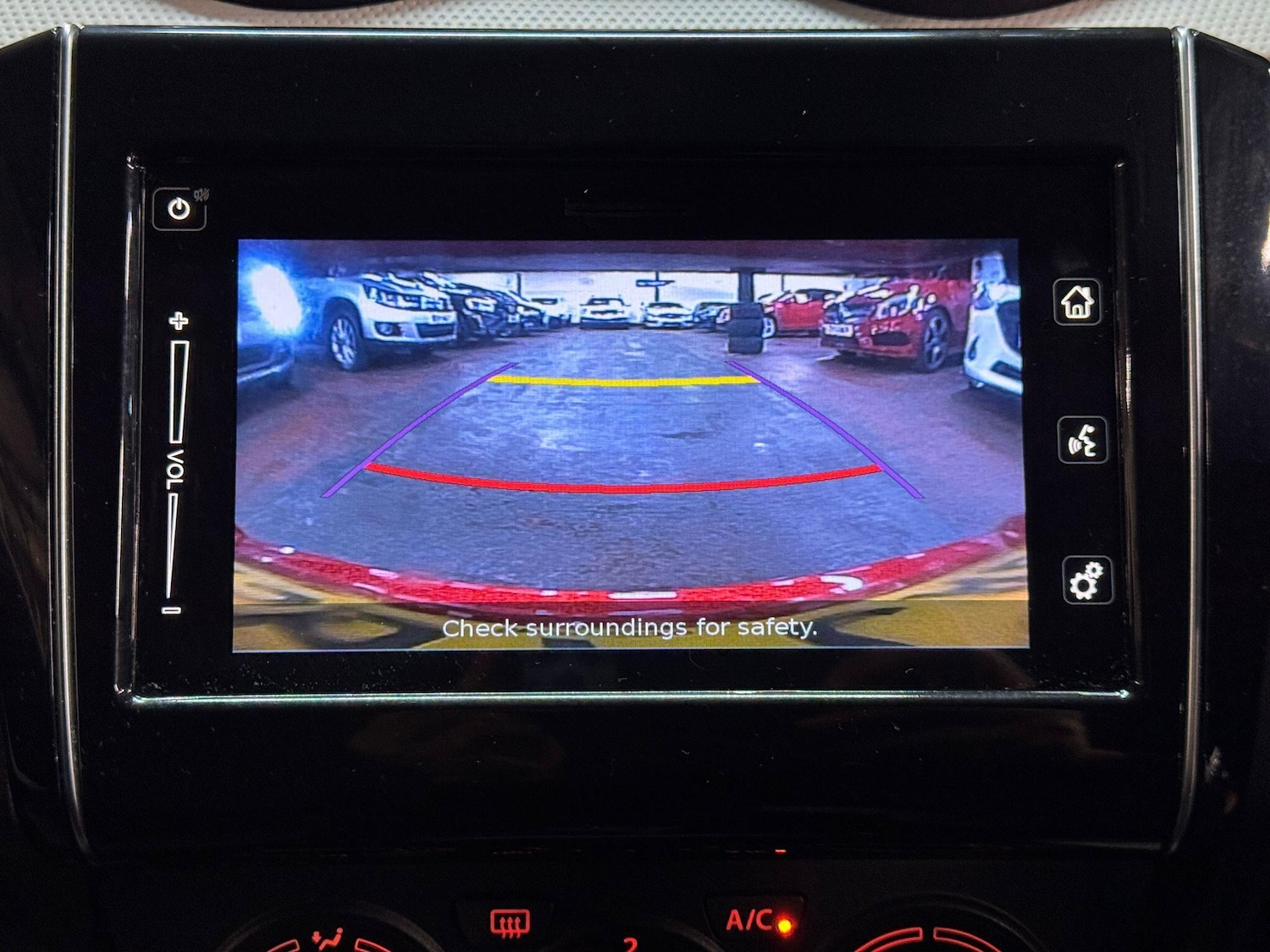 Used Suzuki Swift 2017 for sale - 76991860: Photo 30