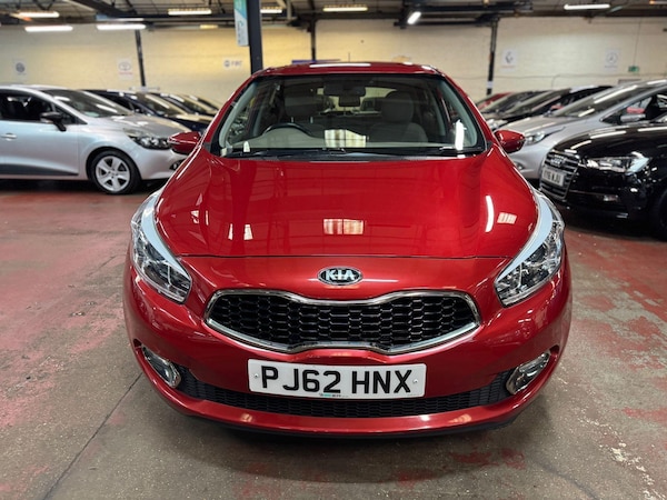 Used Kia Ceed 2012 for sale - 76200362: Photo 2