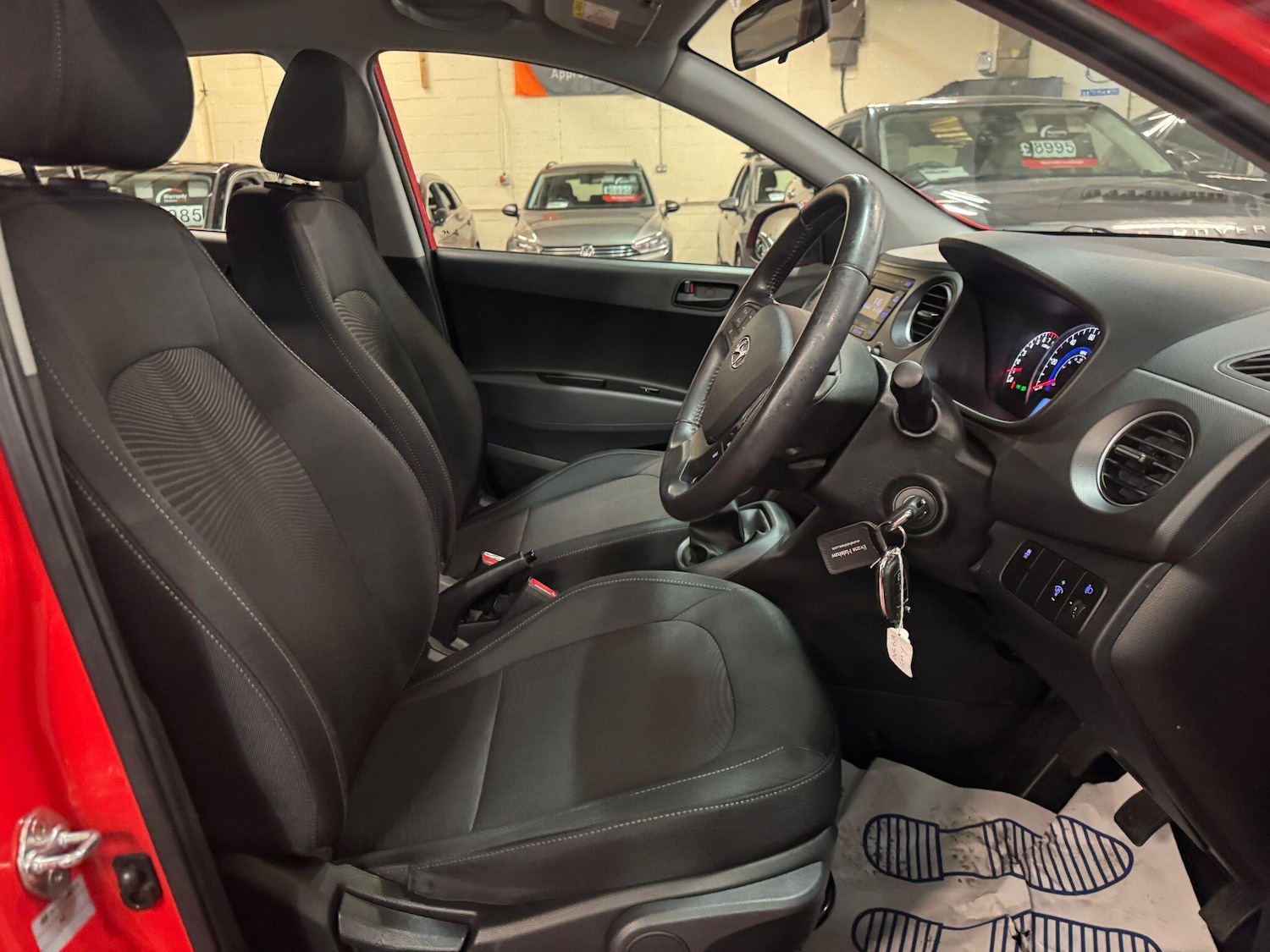 Used Hyundai i10 2018 for sale - 76214965: Photo 10