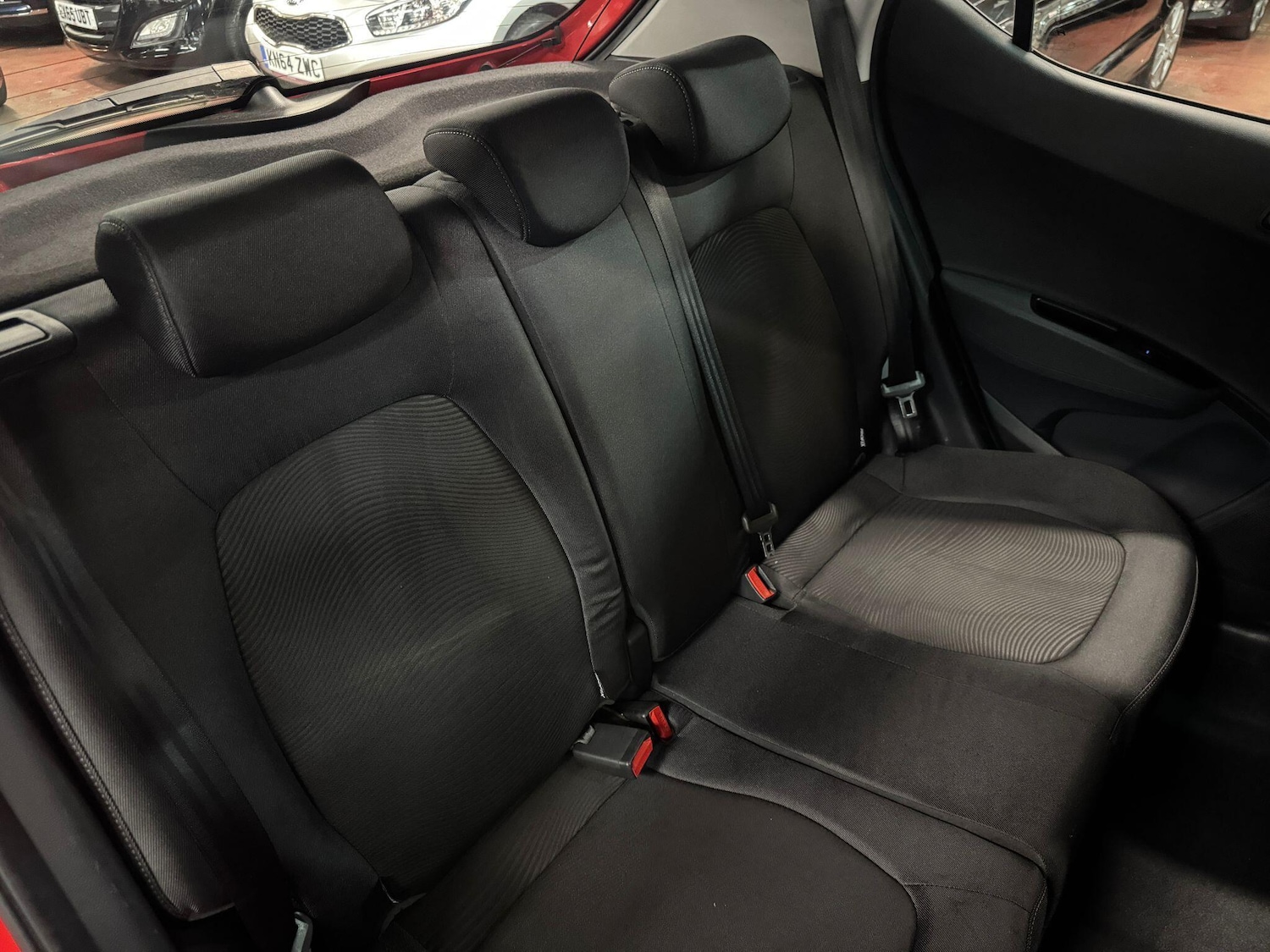 Used Hyundai i10 2018 for sale - 76214965: Photo 17