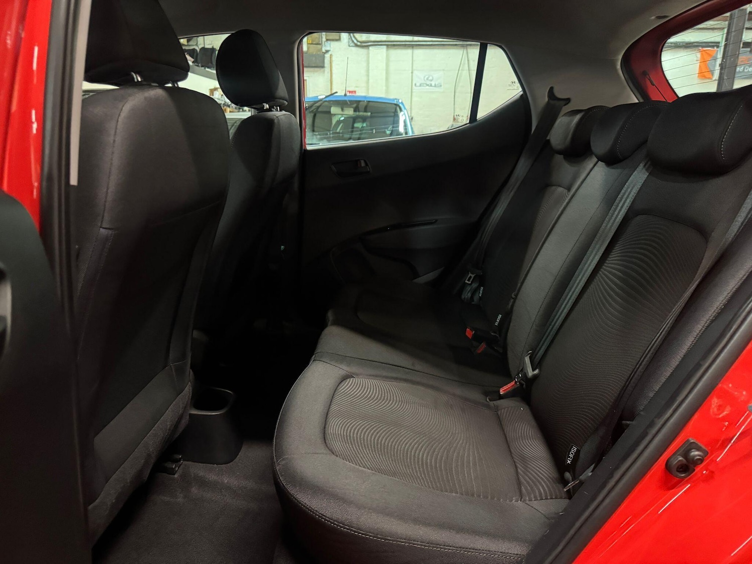 Used Hyundai i10 2018 for sale - 76214965: Photo 19