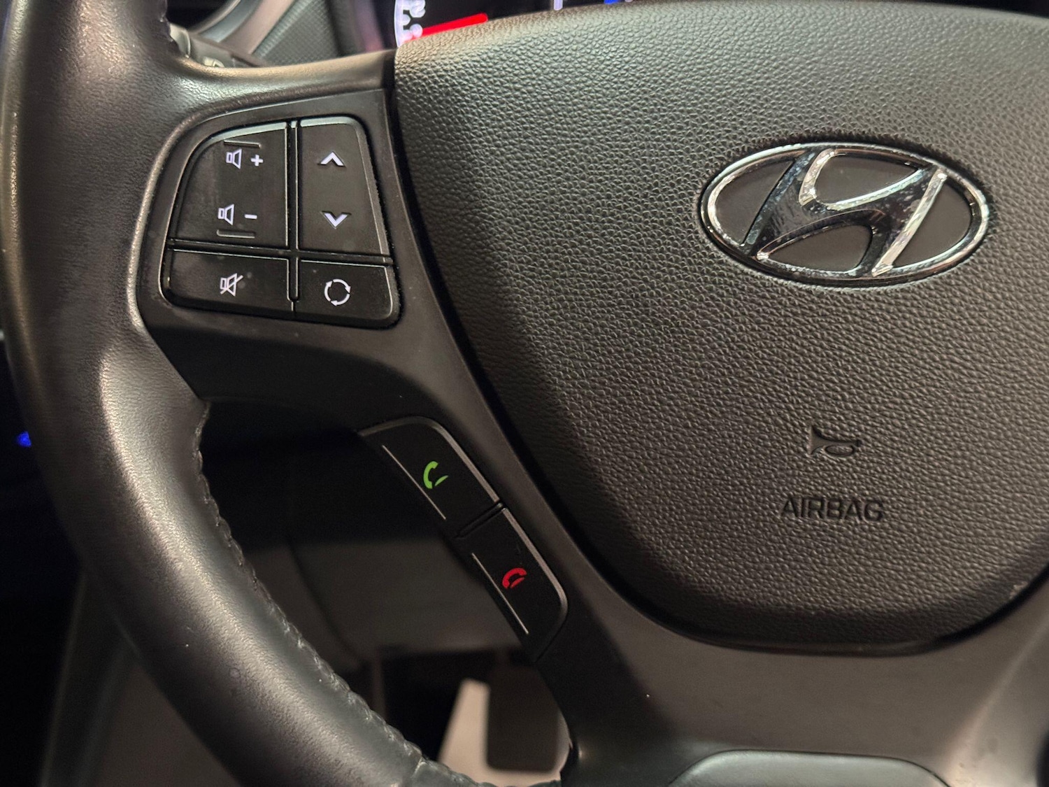 Used Hyundai i10 2018 for sale - 76214965: Photo 26