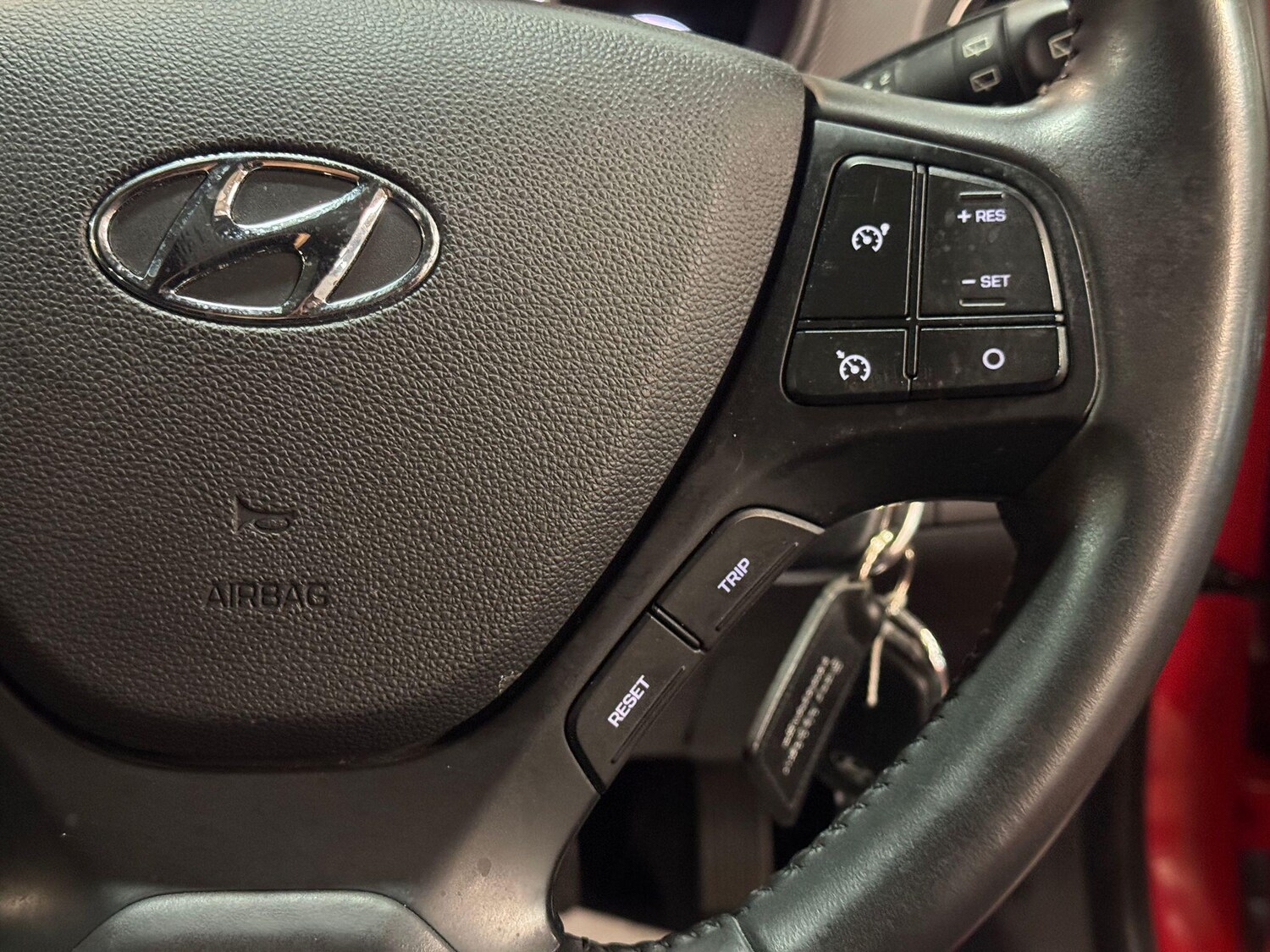 Used Hyundai i10 2018 for sale - 76214965: Photo 27