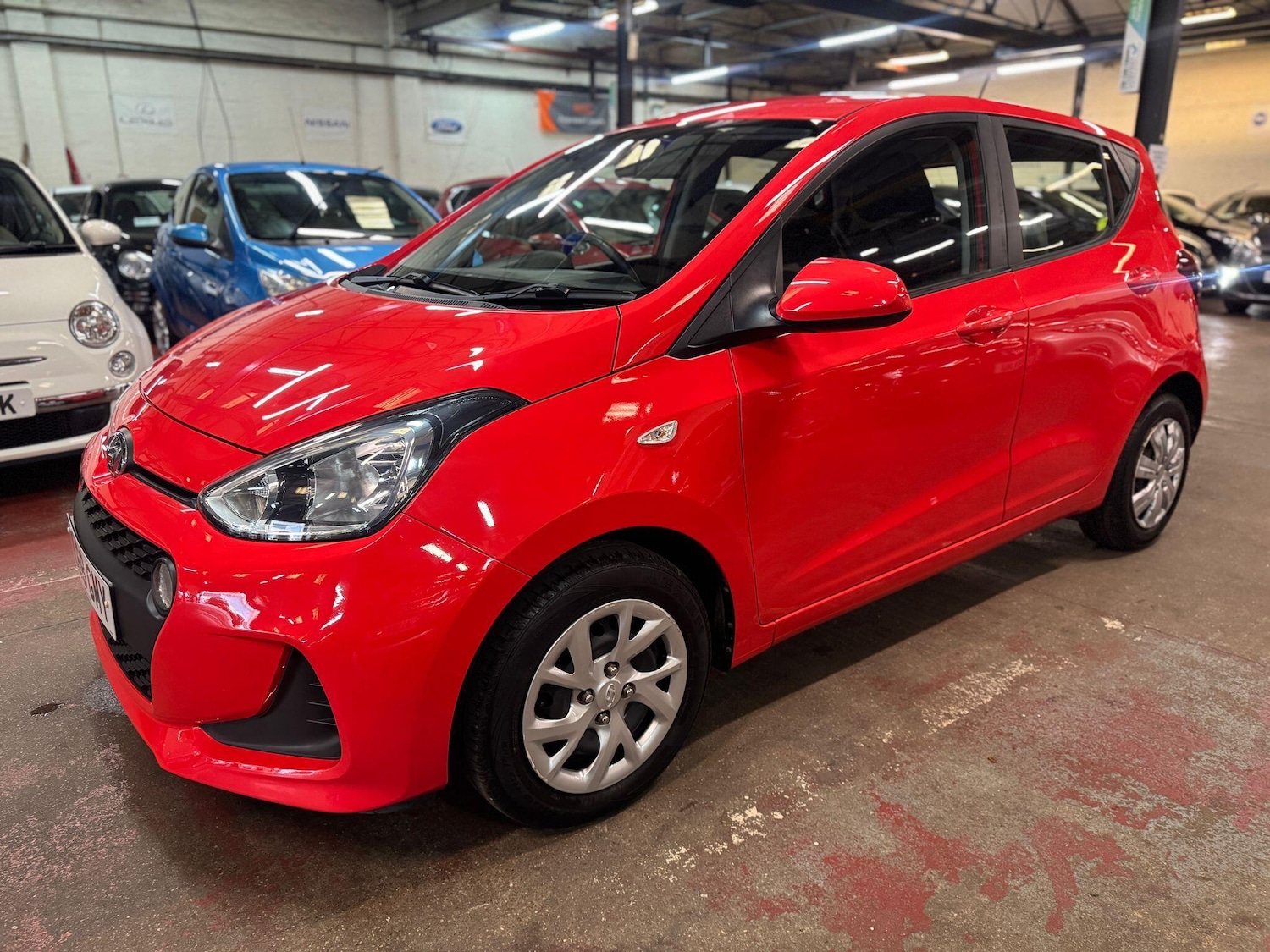 Used Hyundai i10 2018 for sale - 76214965: Photo 3