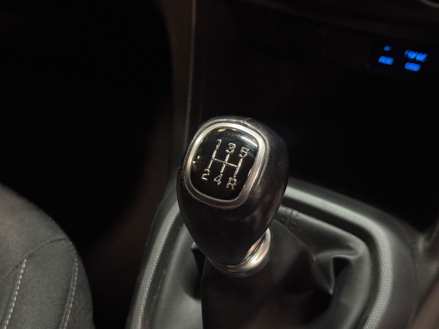 Used Hyundai i10 2018 for sale - 76214965: Photo 34