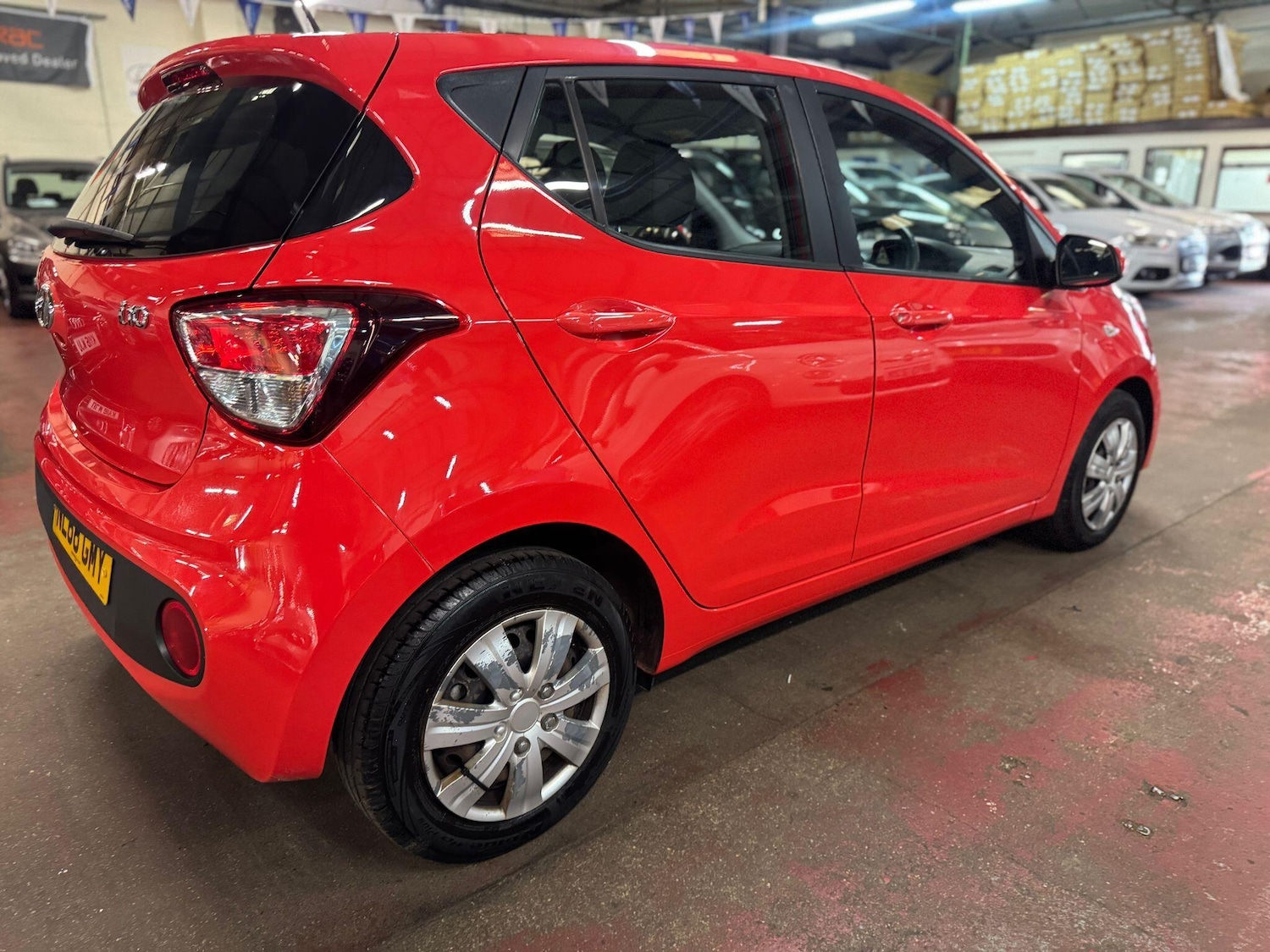 Used Hyundai i10 2018 for sale - 76214965: Photo 6