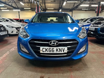 Used Hyundai i30 2016 for sale - 77016156: Photo
