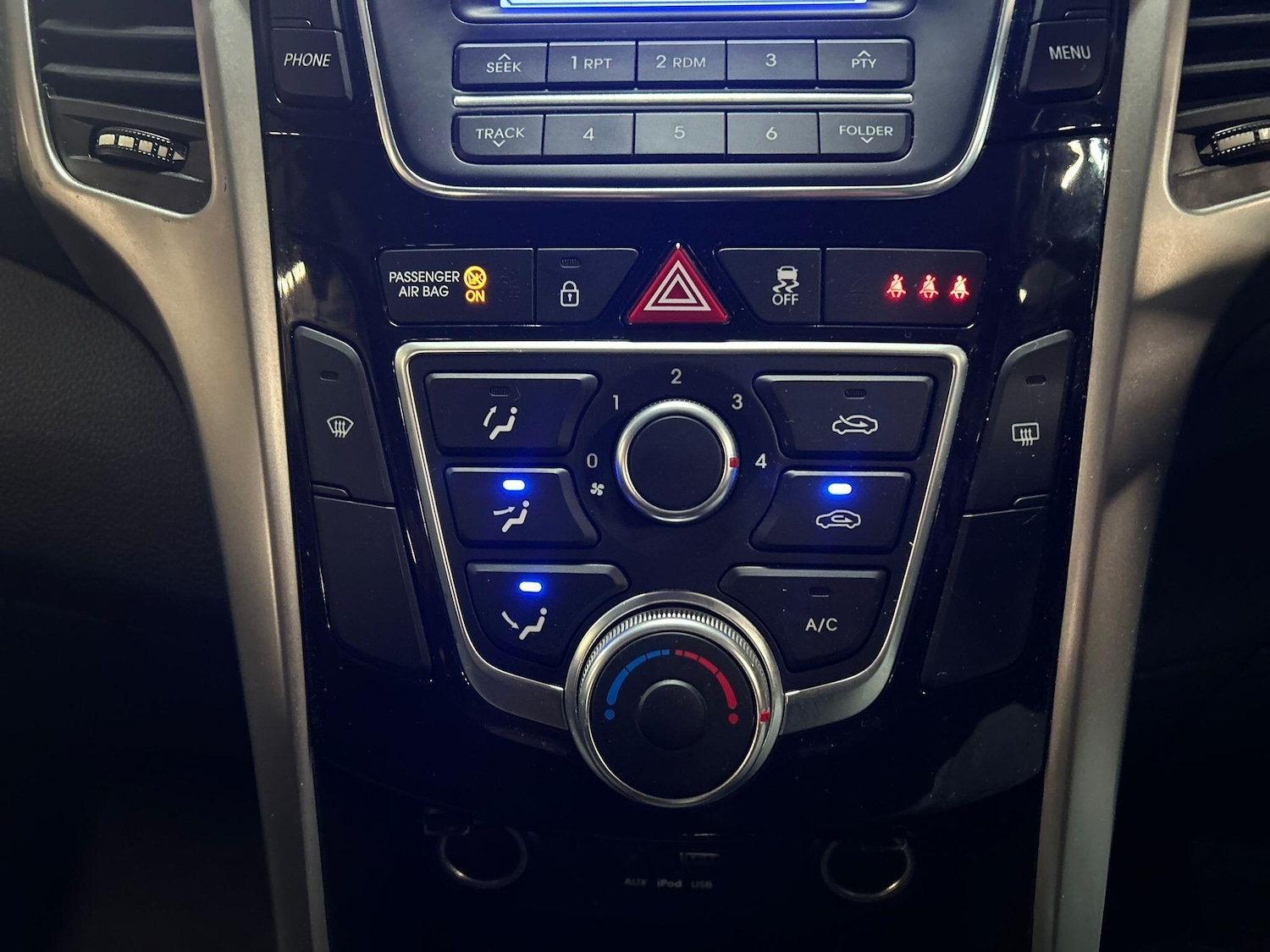 Used Hyundai i30 2016 for sale - 77016156: Photo 34