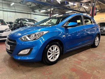 Used Hyundai i30 2016 for sale - 77016156: Photo