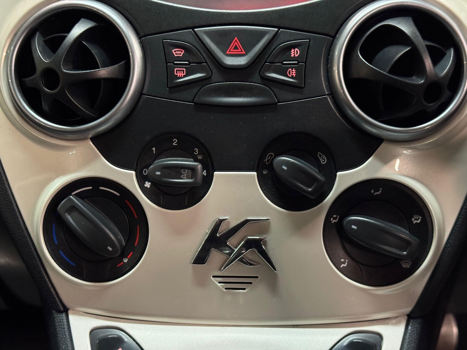 Used Ford Ka 2011 for sale - 76537949: Photo 22