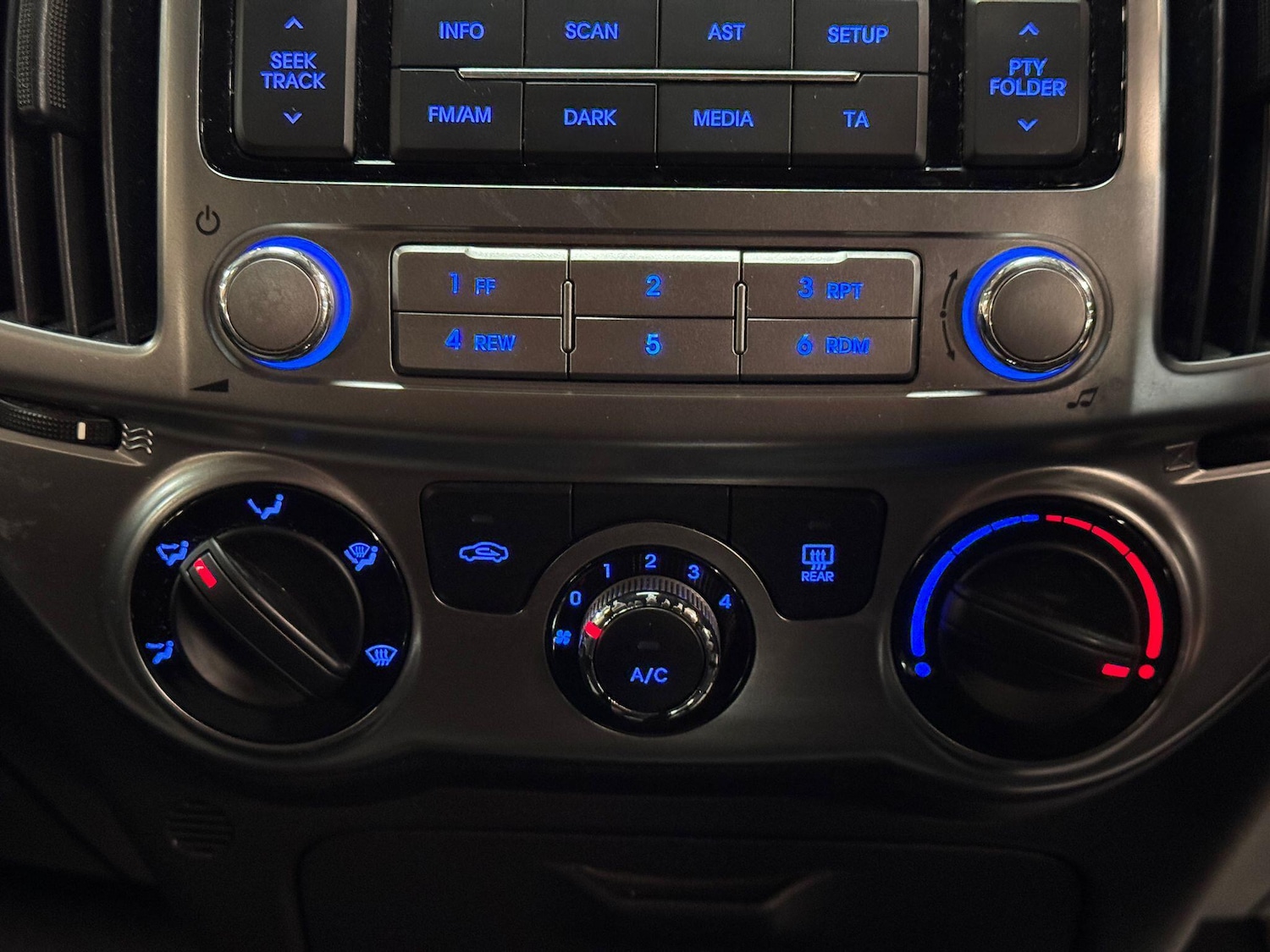 Used Hyundai i20 2012 for sale - 76659063: Photo 26