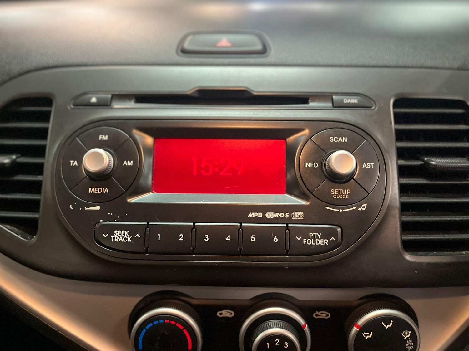 Used Kia Picanto 2013 for sale - 76094560: Photo 22